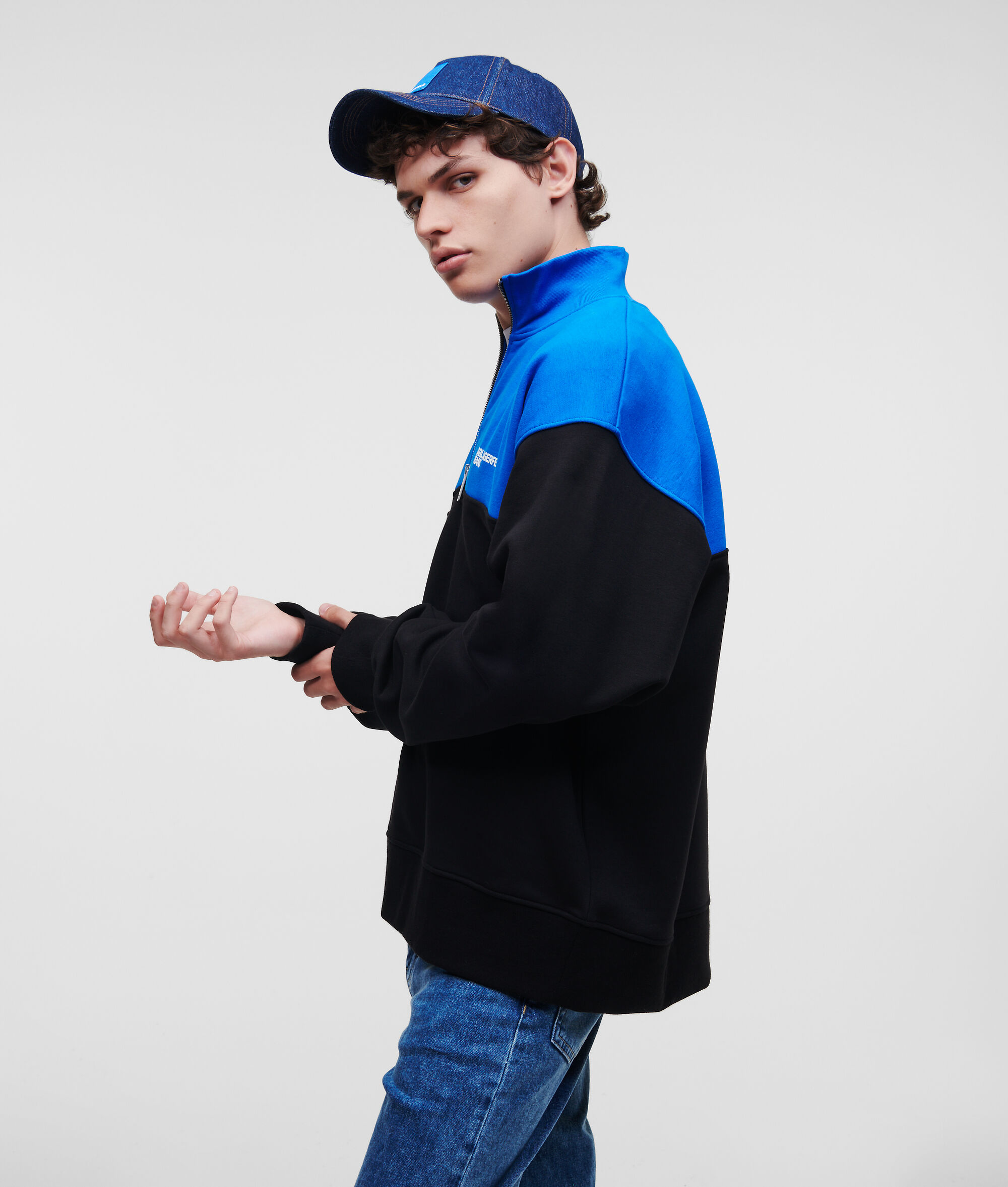 (image for) Classic KLJ HALF-ZIP SWEATSHIRT